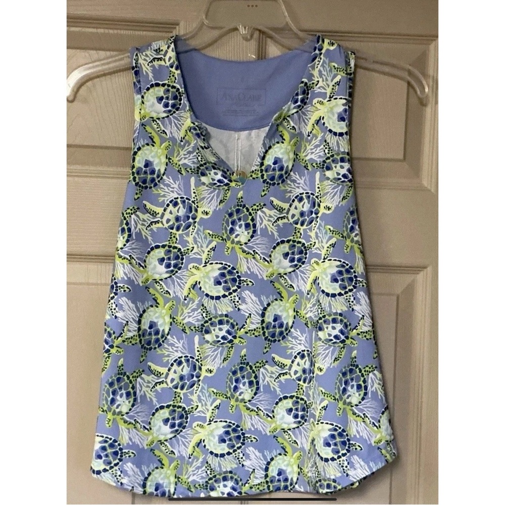 Blue and Green Sea Turtle Patterned Women's Top New With Tags
